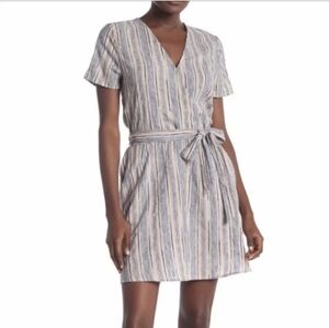 SUSINA V-Neck Wrap Mini Dress, Linen Blend Size XXS (Dress Size 4, Comfortable)